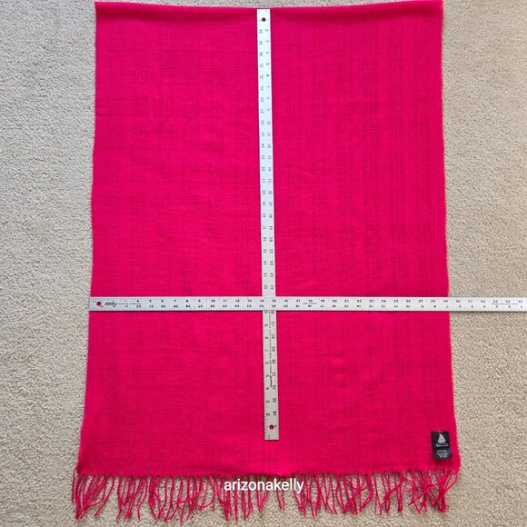 NWOT Woven Wool Scarf Lightweight Fuchsia Pink - Picture 4 of 13